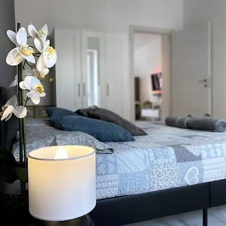 * Comfort House * A 15 Min Dal Centro Storico شقة