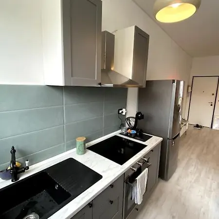 * Comfort House * A 15 Min Dal Centro Storico Daire *