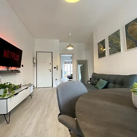 شقة * Comfort House * A 15 Min Dal Centro Storico