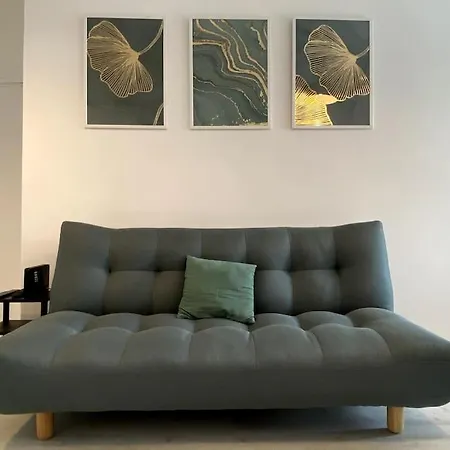 * Comfort House * A 15 Min Dal Centro Storico Апартаменты *