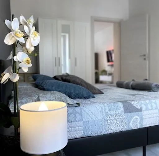 * Comfort House * A 15 Min Dal Centro Storico Апартаменты